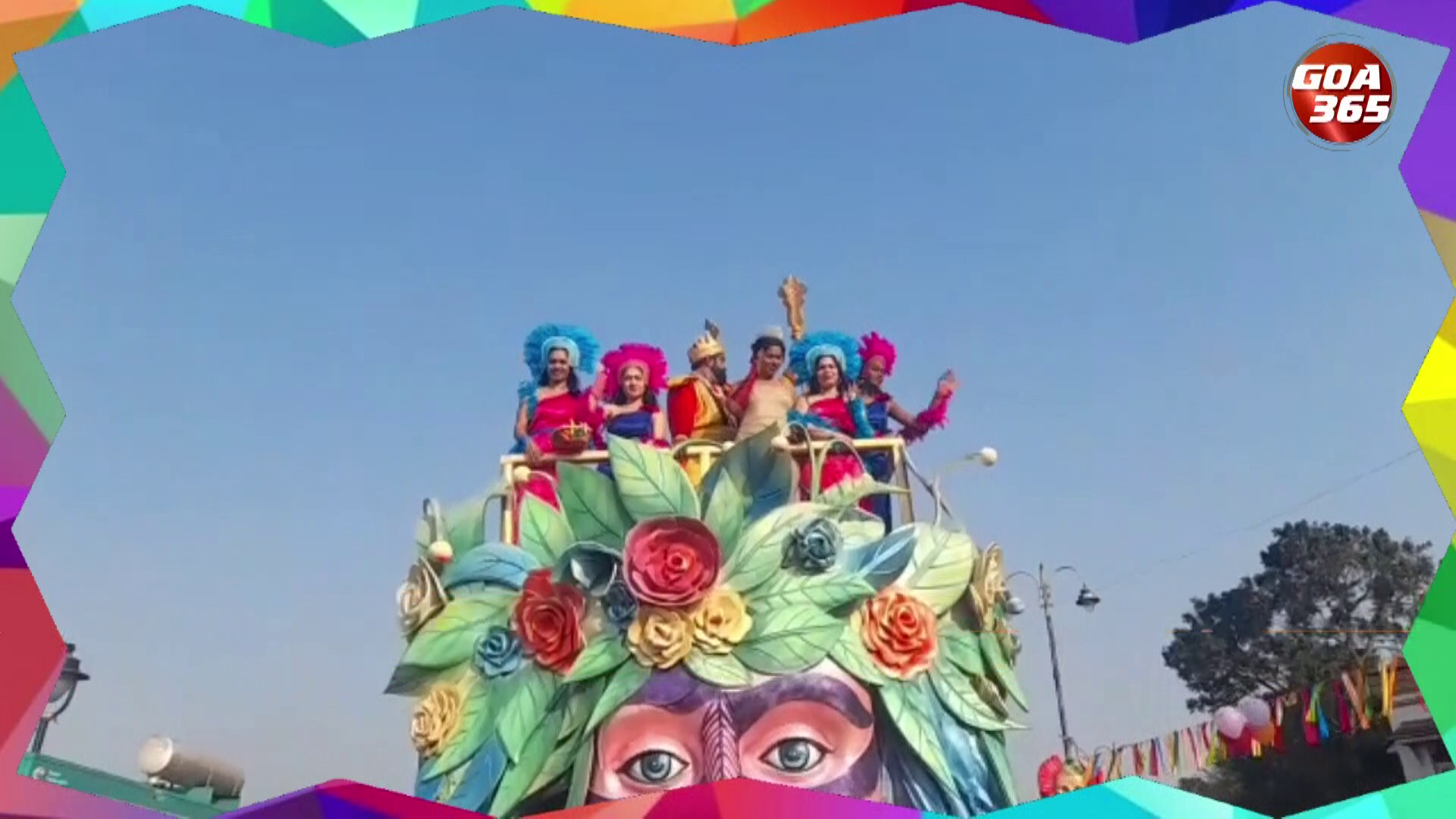 Grooving and singing, Carnival Parade lights up Panjim || ENGLISH || GOA365