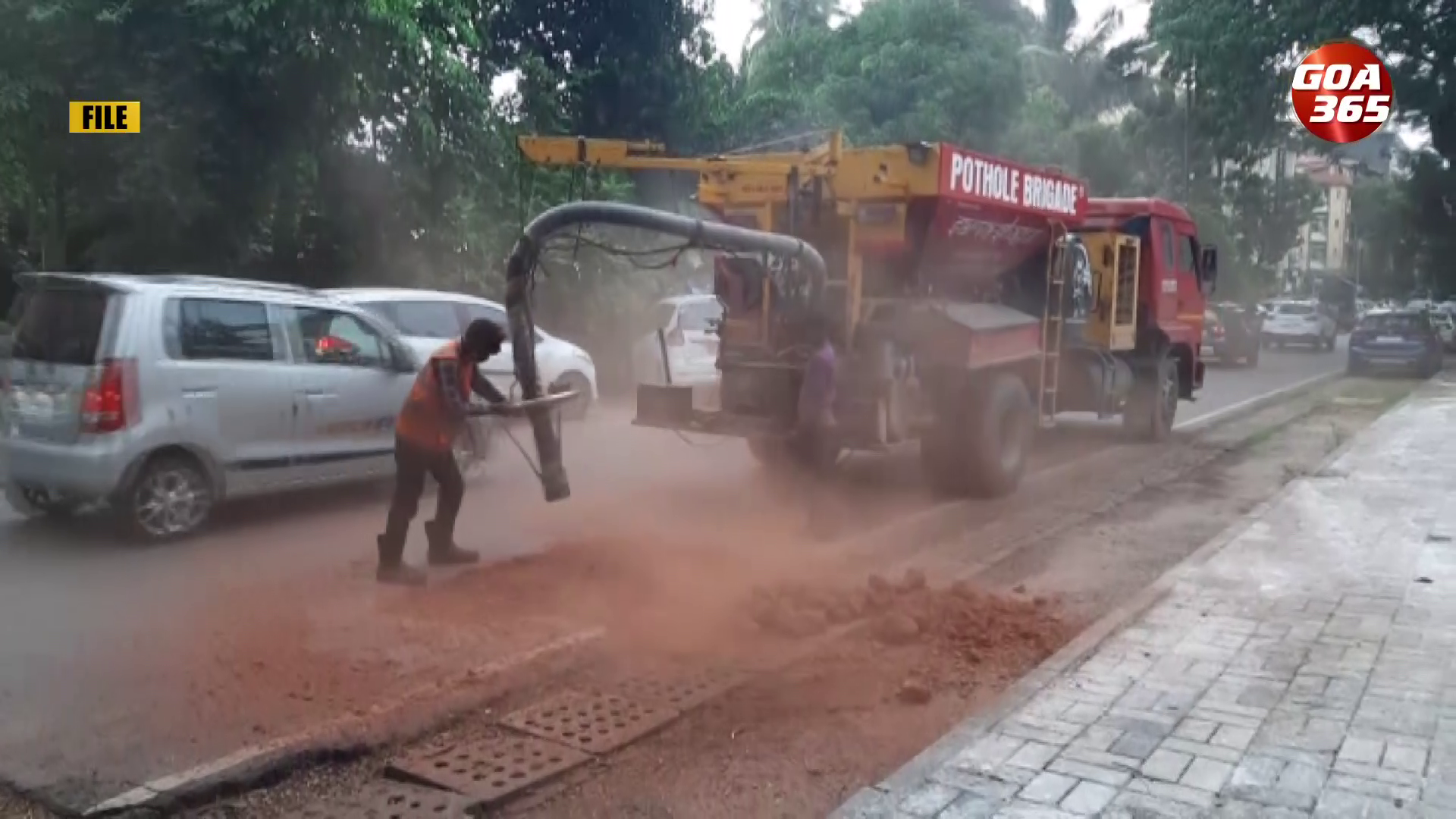 Claiming success of Pothole Brigade, PWD plans on bringing in more Patchers || ENGLISH || GOA365 