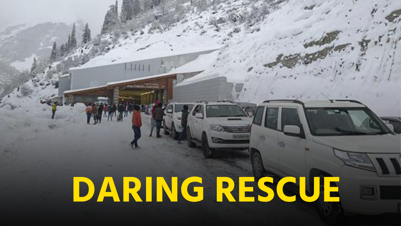 300 Tourists Trapped in Himachal’s Atal Tunnel After Heavy Snowfall rescued:  