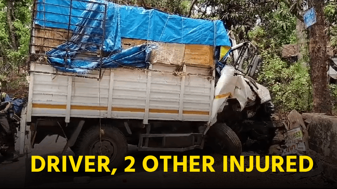 Driver, 2 Worker Seriously Injured After Truck Loses Control On Mapusa-Siolim Slope || Goa365 TV